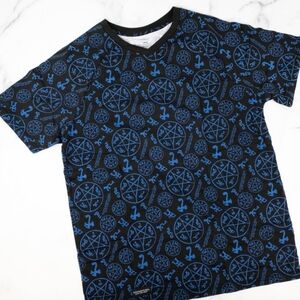 Supernatural Devil’s Trap AOP V-Neck Shirt Culturefly Exclusive Size XL NWOT